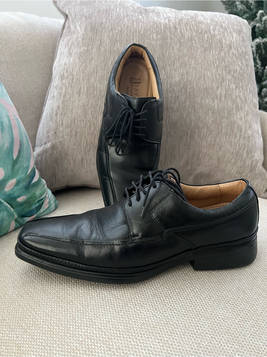 Men's Black Leather Derby Shoes With Lace-Up Comfort